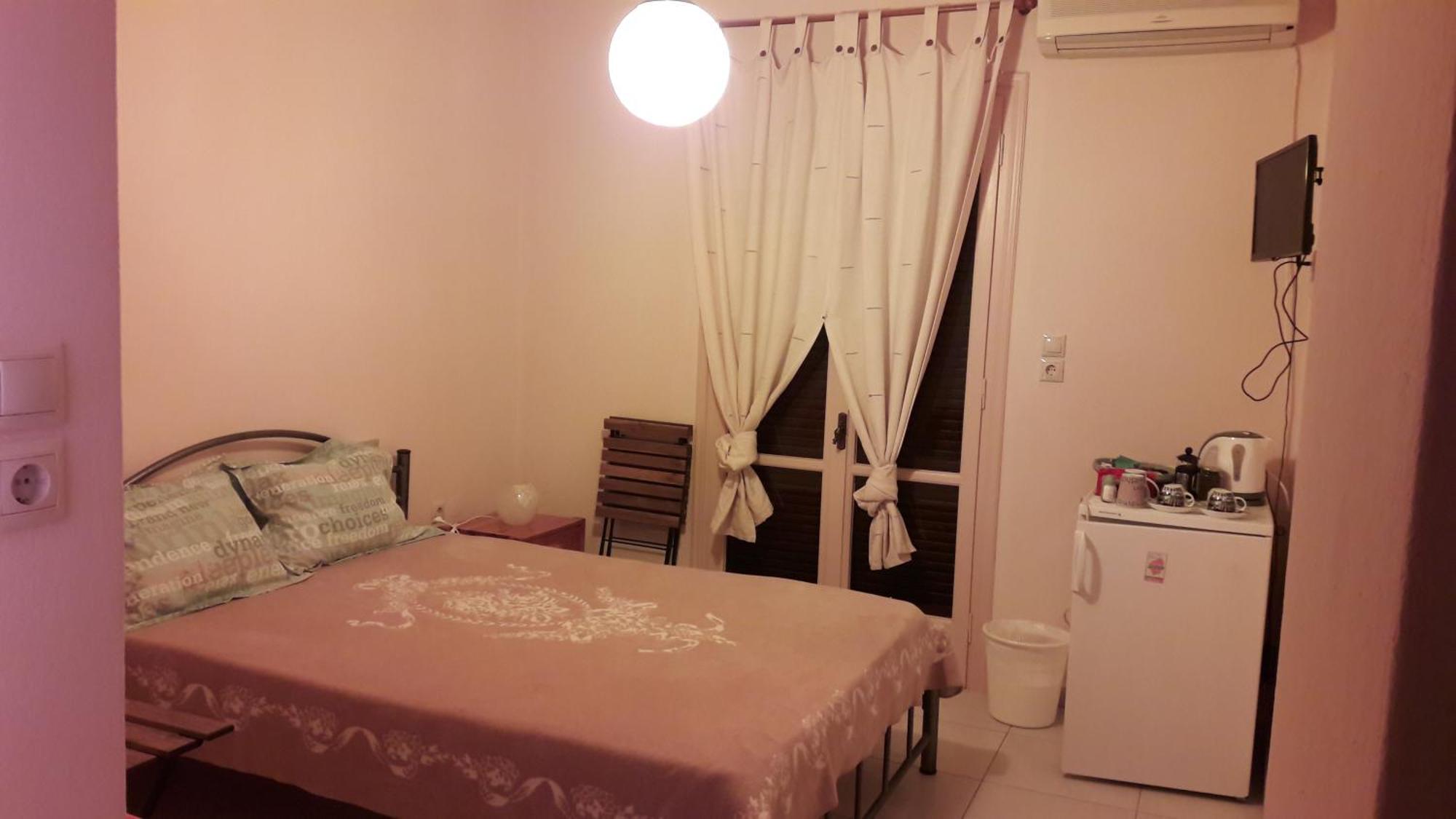chez irene sweet pension Naxos City Buitenkant foto